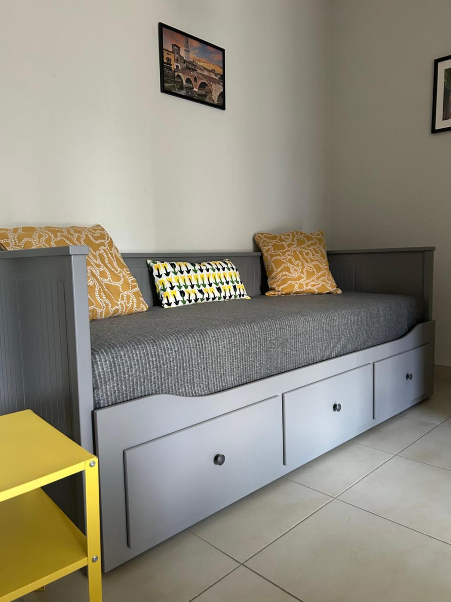 S-House Verona Bagian luar foto