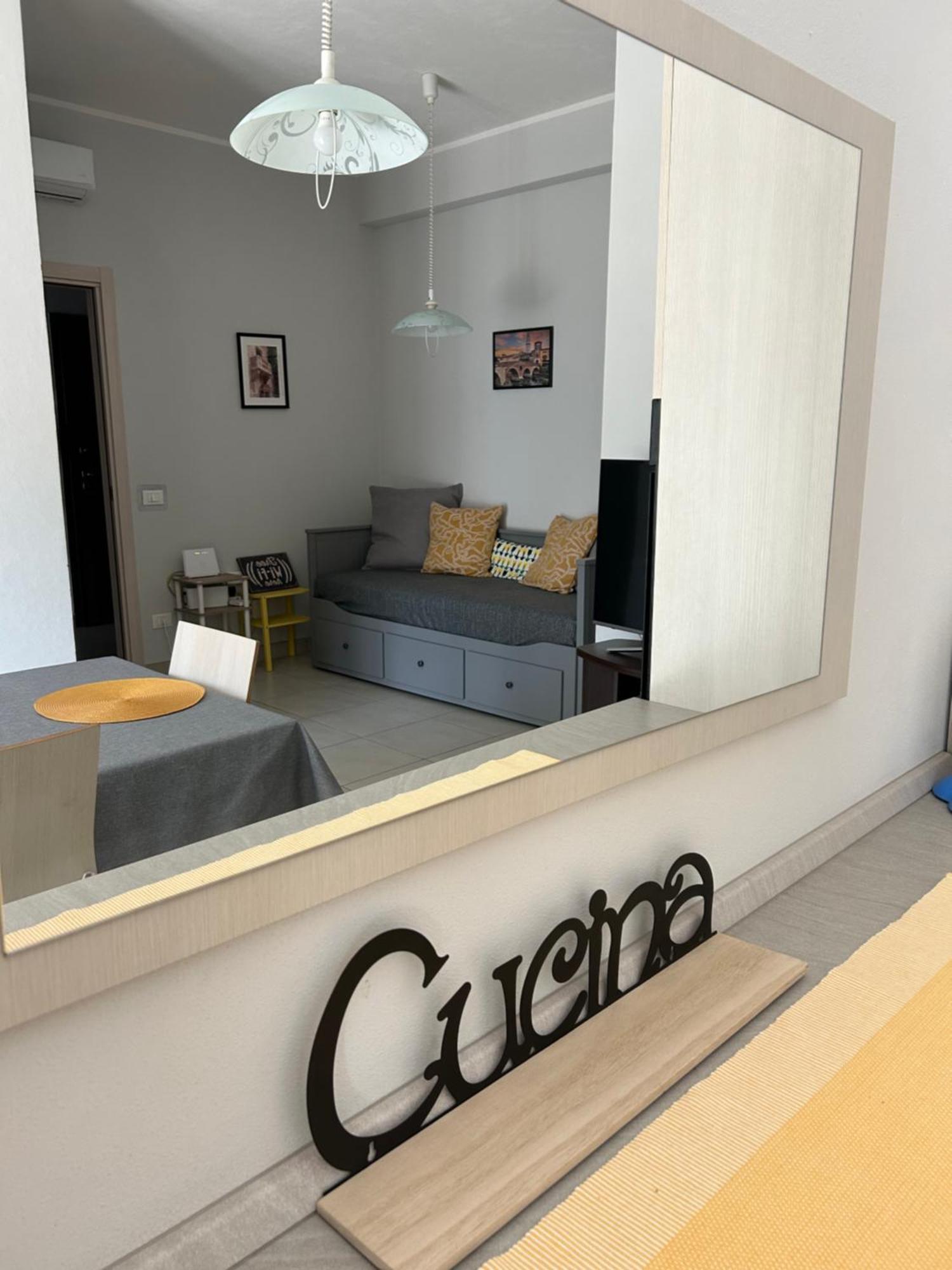 S-House Verona Bagian luar foto